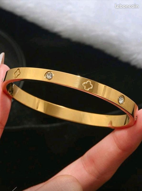 Bracelet Femme Acier Inoxydable Plaqué Or 18 Carats - Marque Brillance Royale - Neuf Avec étiquettes