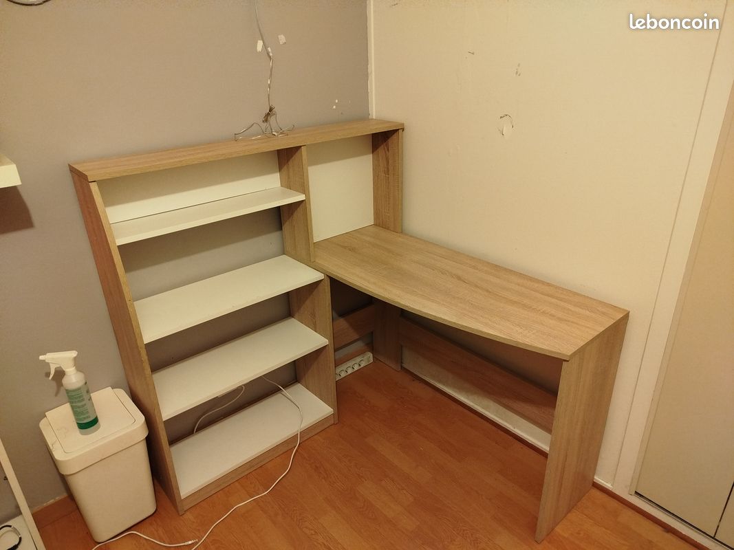 Bureau en coin (image 1)