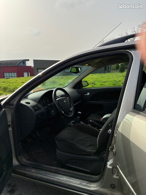 Ford mondeo break 2002 (image 3)