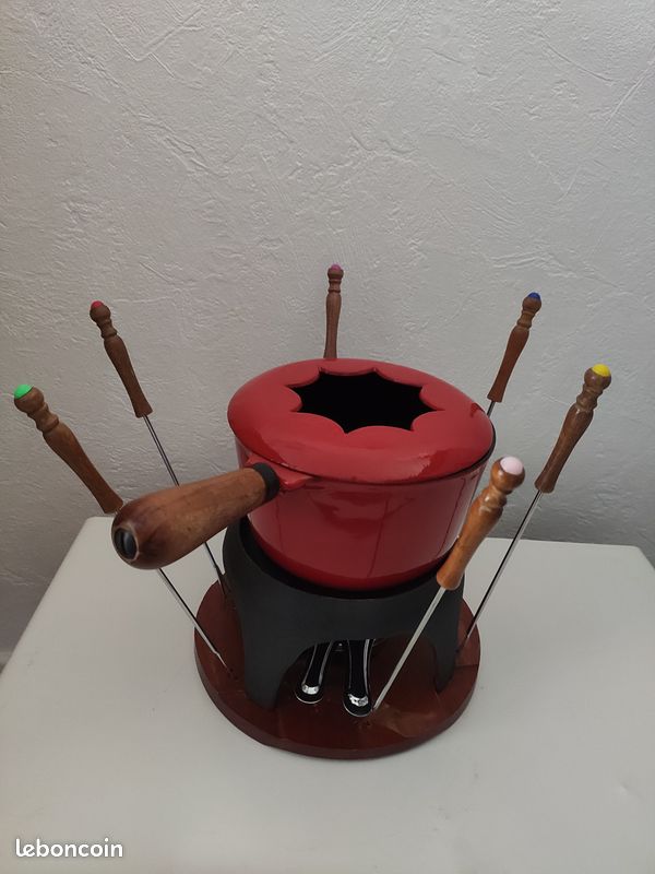 Service à fondue en fonte (image 3)