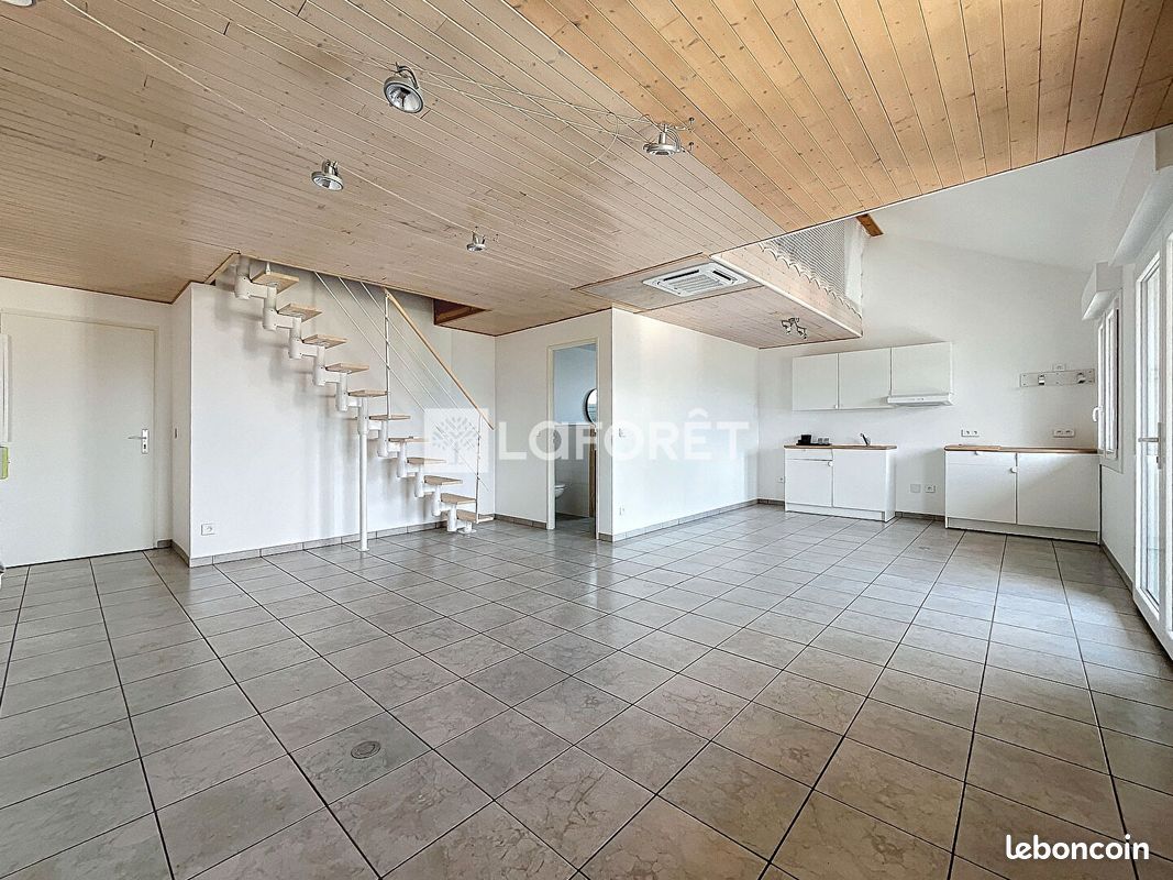 Appartement 2 pièces 48 m² · à Porte-de-Savoie · 48 m² · 710 €/mois