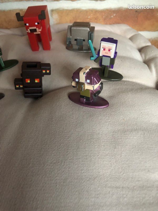 Lot figurine roblox (image 2)
