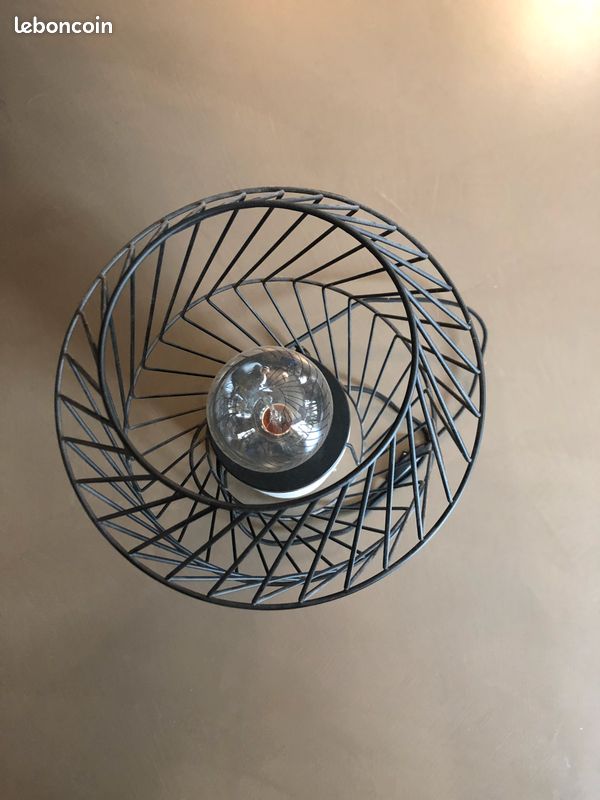 Lampe Design (image 1)