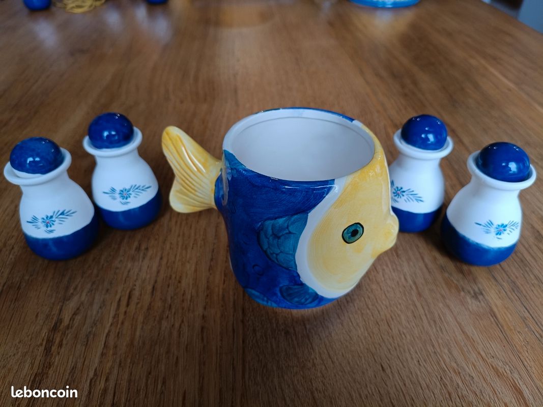 Ensemble Petit-Déjeuner Poisson Céramique Artisanale – 5 Pièces (image 1)