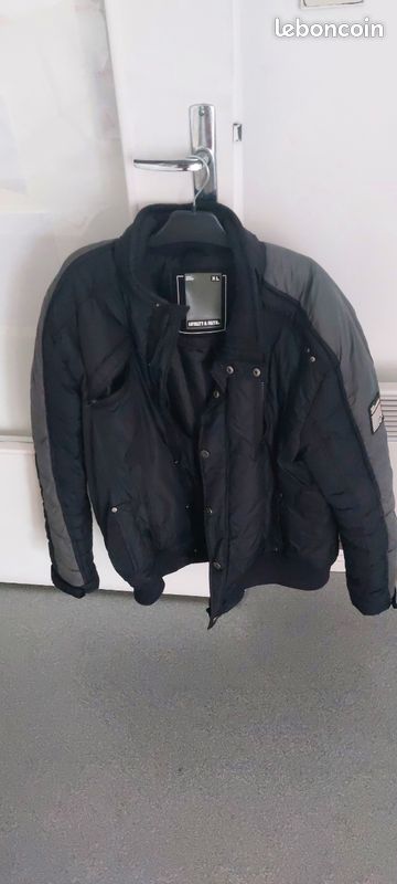 Vêtements Homme (image 1)