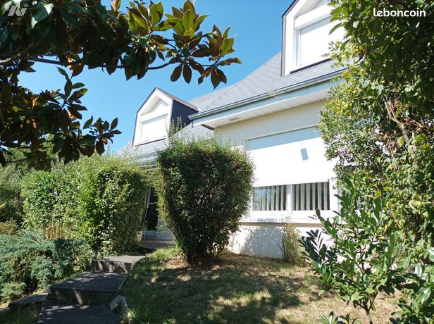 Villa 9 pièces 251 m²