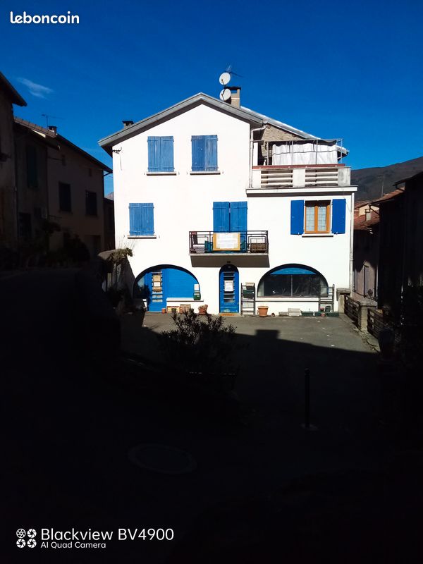 Maison 6 pièces 140 m² · à Tarascon-sur-Ariège · 140 m² · 49 900 €