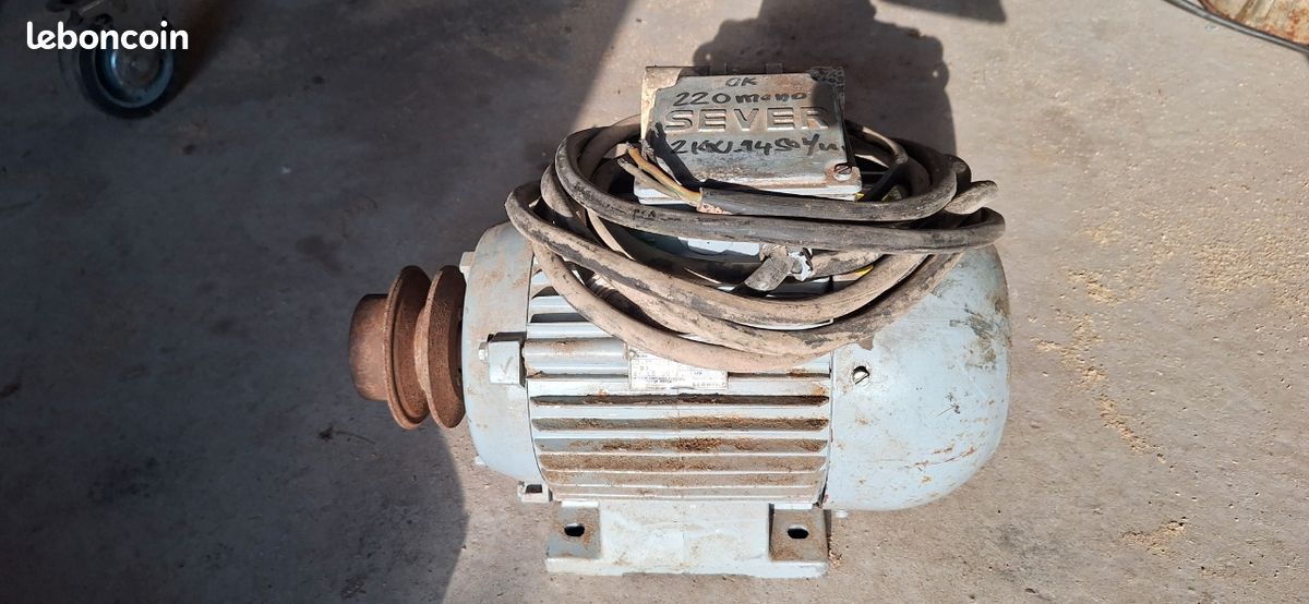 Moteur 240v monophasé 1450t/mn 2kw (image 1)