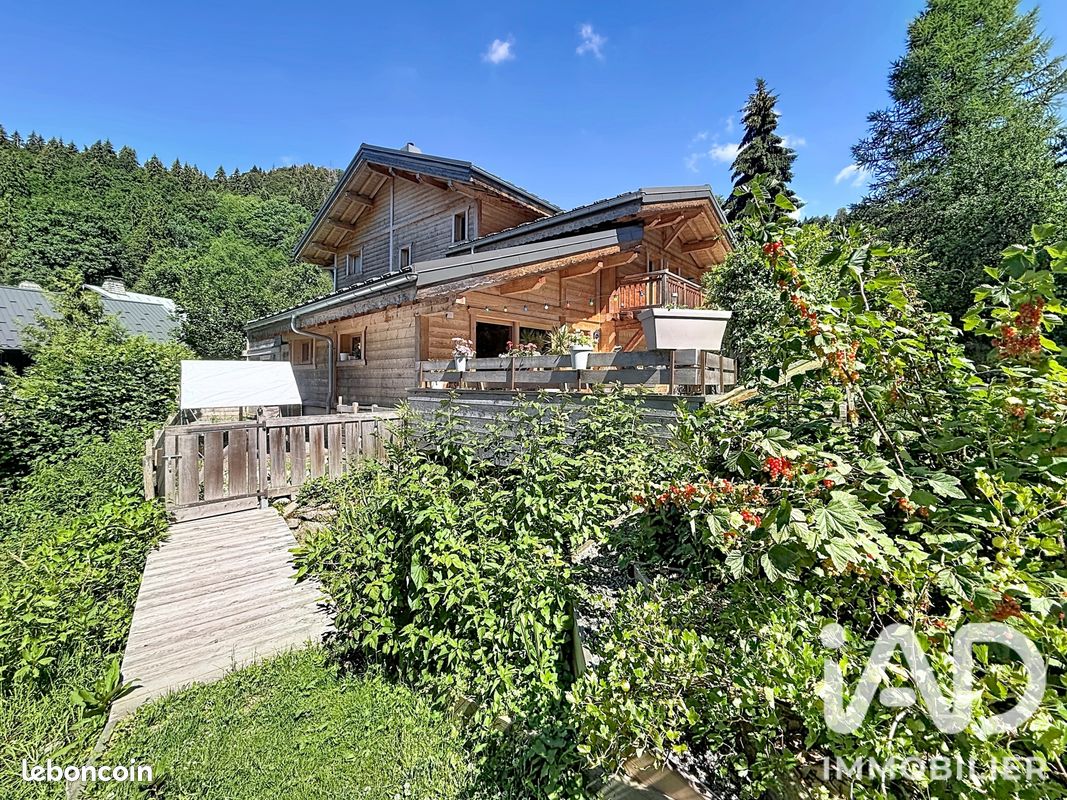 Maison 6 pièces 188 m² · à Arâches-la-Frasse · 188 m² · 960 000 €