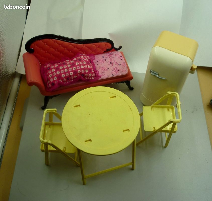 Ancien Meuble Miniature Barbie Vintage Pour Poupée - Jouet De Collection