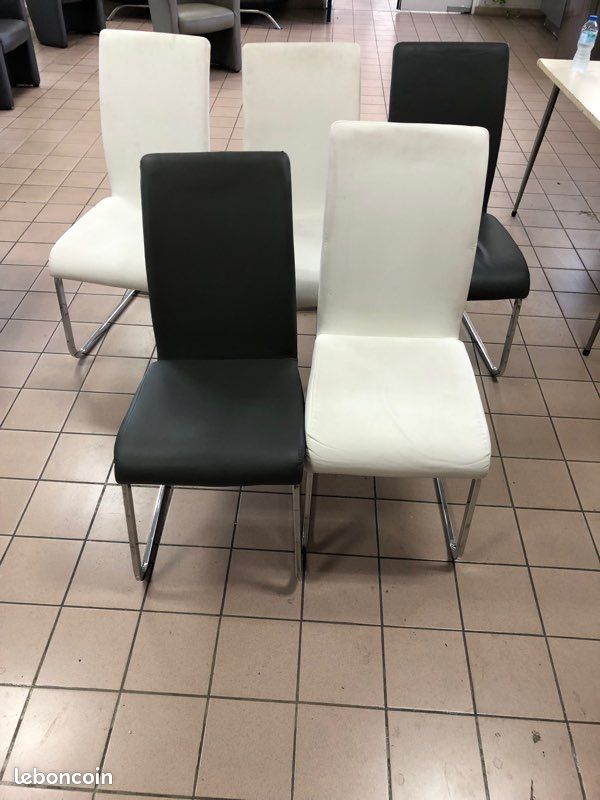 Chaise (image 1)