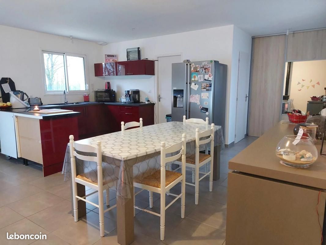 Pavillon 6 pièces 100 m² - Latillé 86190 (image principale 4)