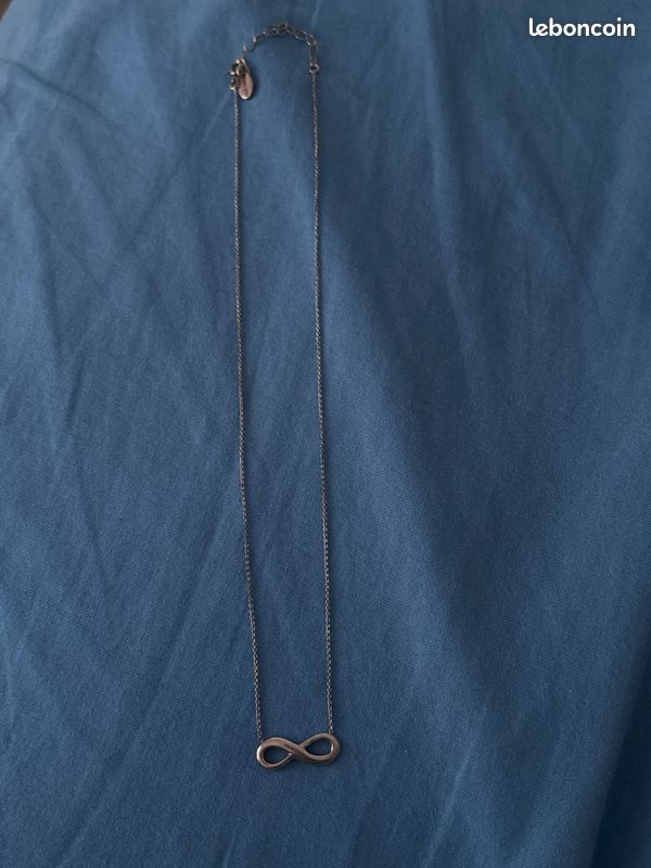 Collier infini (image 1)