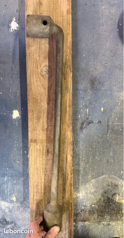 Clé à pipe taille 48 (image 1)