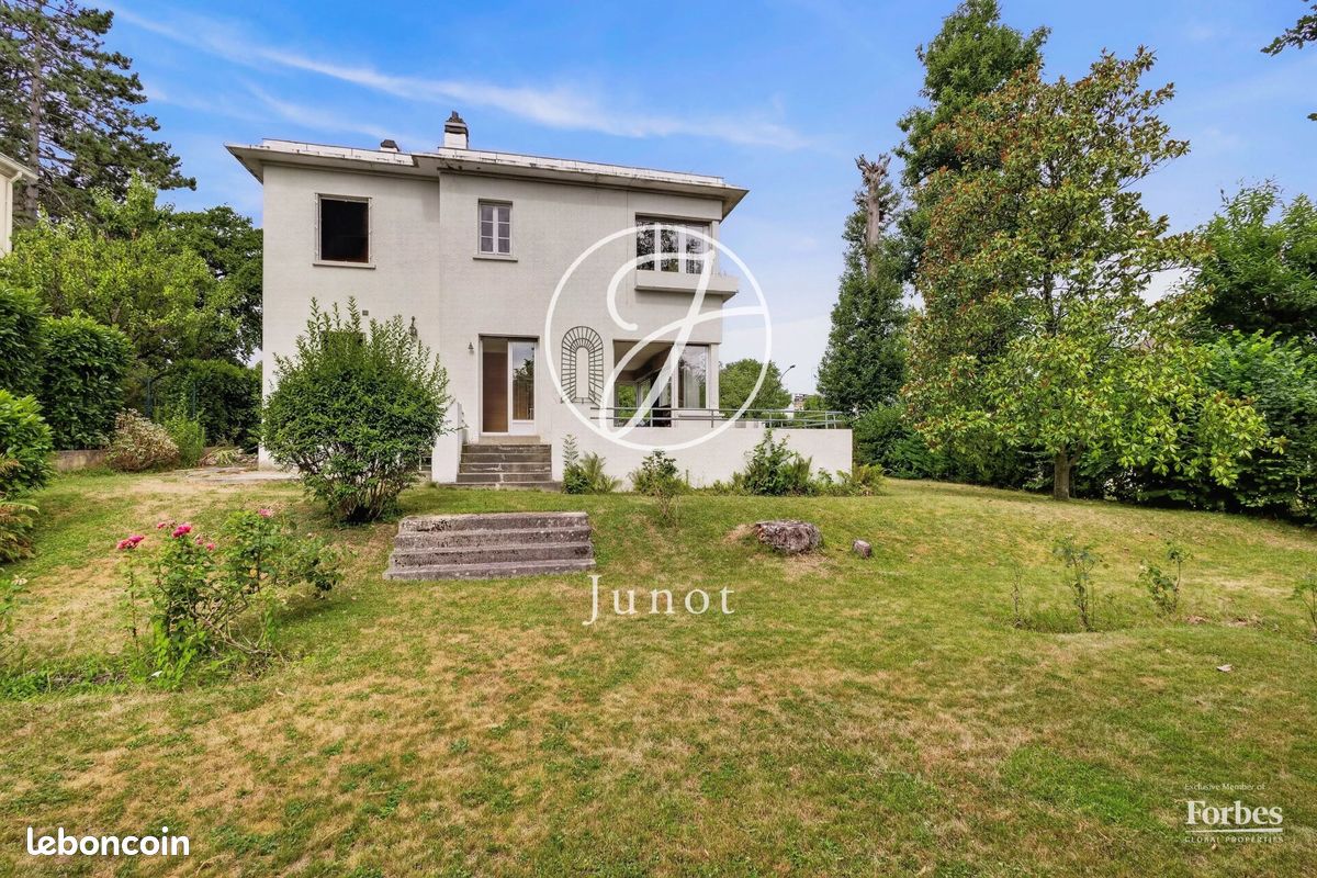 Maison 7 pièces 151 m² · à La Celle-Saint-Cloud · 151 m² · 895 000 €