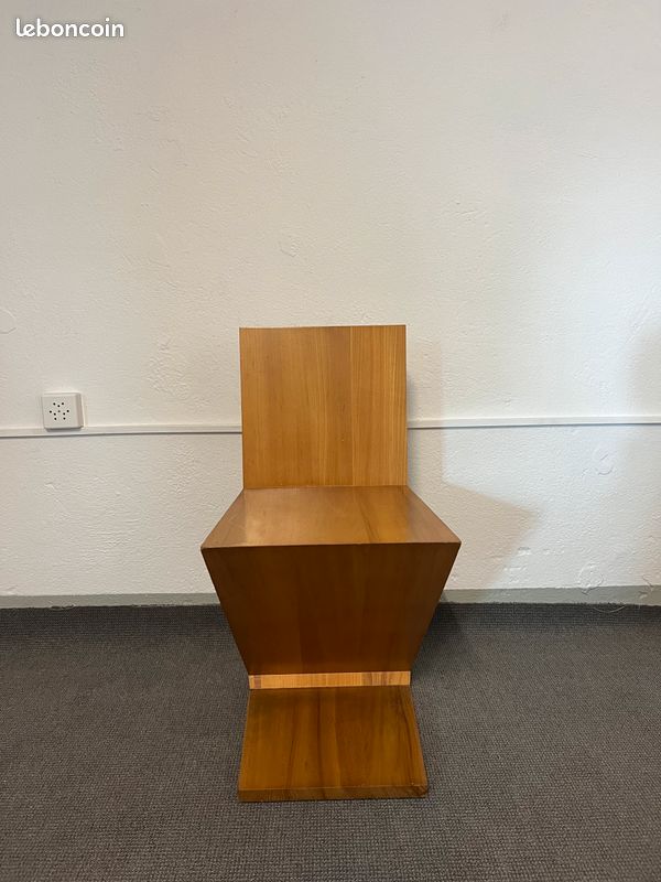 Zig zag chair rietveld (image 1)