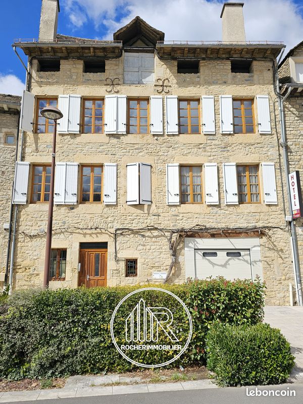 Maison 12 pièces 306 m² · à Marvejols · 306 m² · 306 000 €