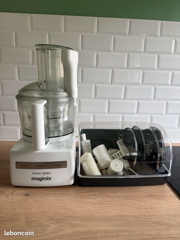 Robot Magimix Compact 3200 XL + accessoires (image 1)