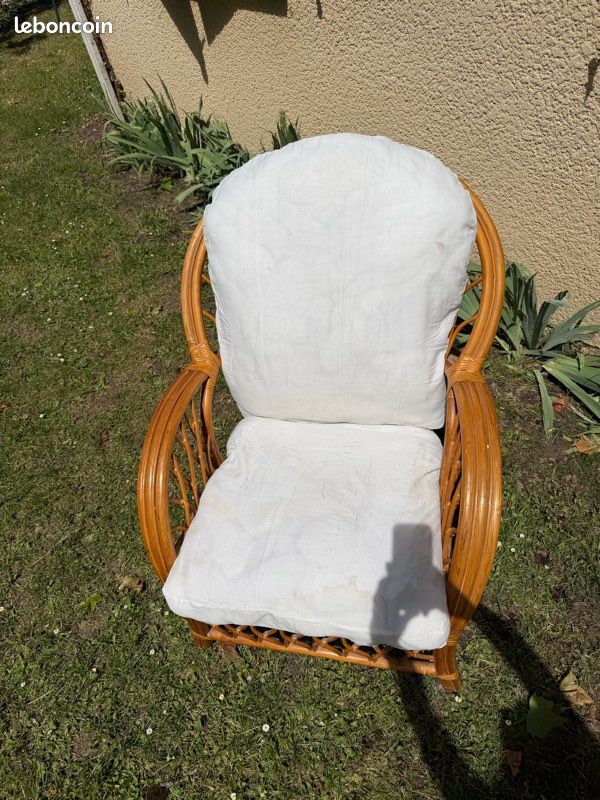 Fauteuil en rotin (image 3)