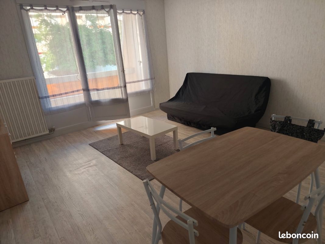 Appartement 1 pièce 35 m² · à Vichy · 35 m² · 420 €