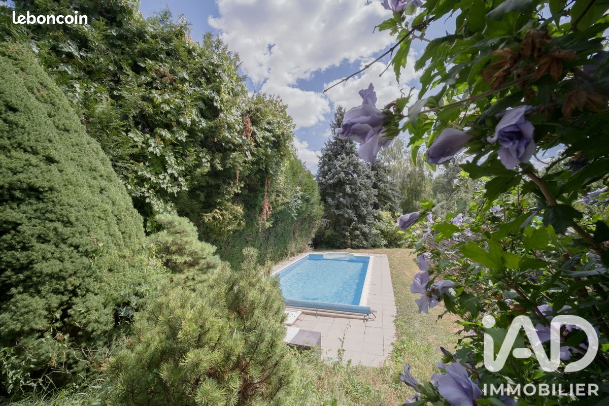 Maison 7 pièces 230 m² · à Prévocourt · 230 m² · 285 000 €