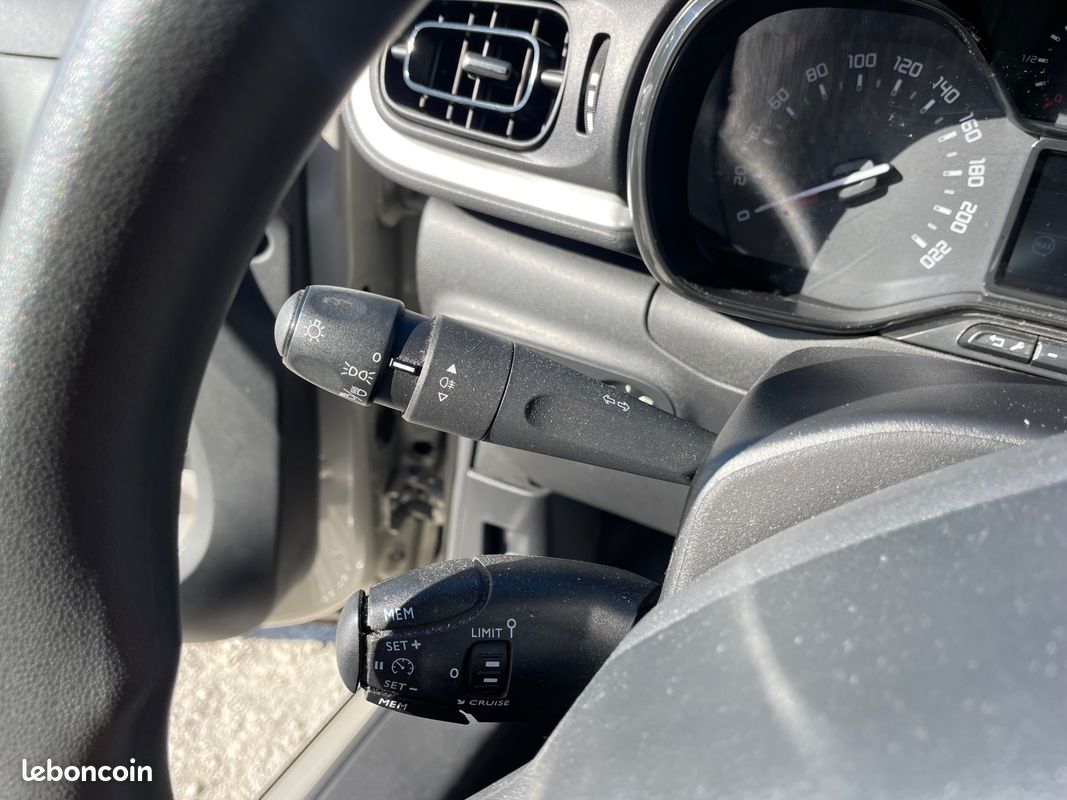 Citroen c3 generation-iii 1.5 bluehdi 100 bvm6 feel entretien complet (image 22)