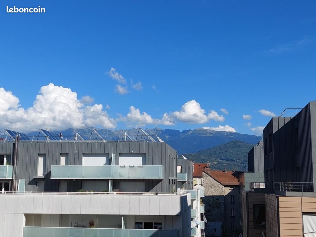 Appartement 4 pièces 97 m² · à Grenoble · 97 m² · 1 260 €/mois
