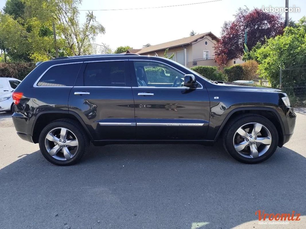 Jeep Grand Cherokee 3.6 PENTASTAR FLEXFUEL 285 OVERLAND AWD BVA / REPRISE POSSIBLE (image 3)