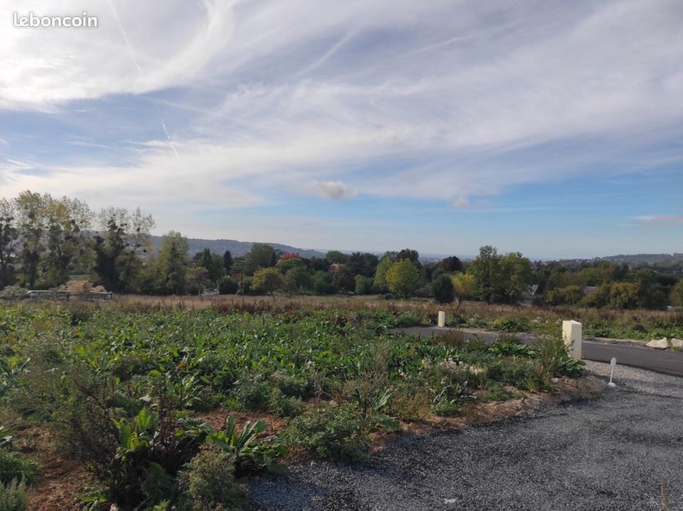 Terrain 1001 m² · à Bonneville-sur-Touques · 197 000 €