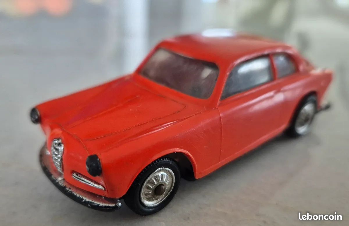 1/43 NOREV Alfa Romeo Giulietta Sprint 1300 Coupé Collection Jouet Ancien France