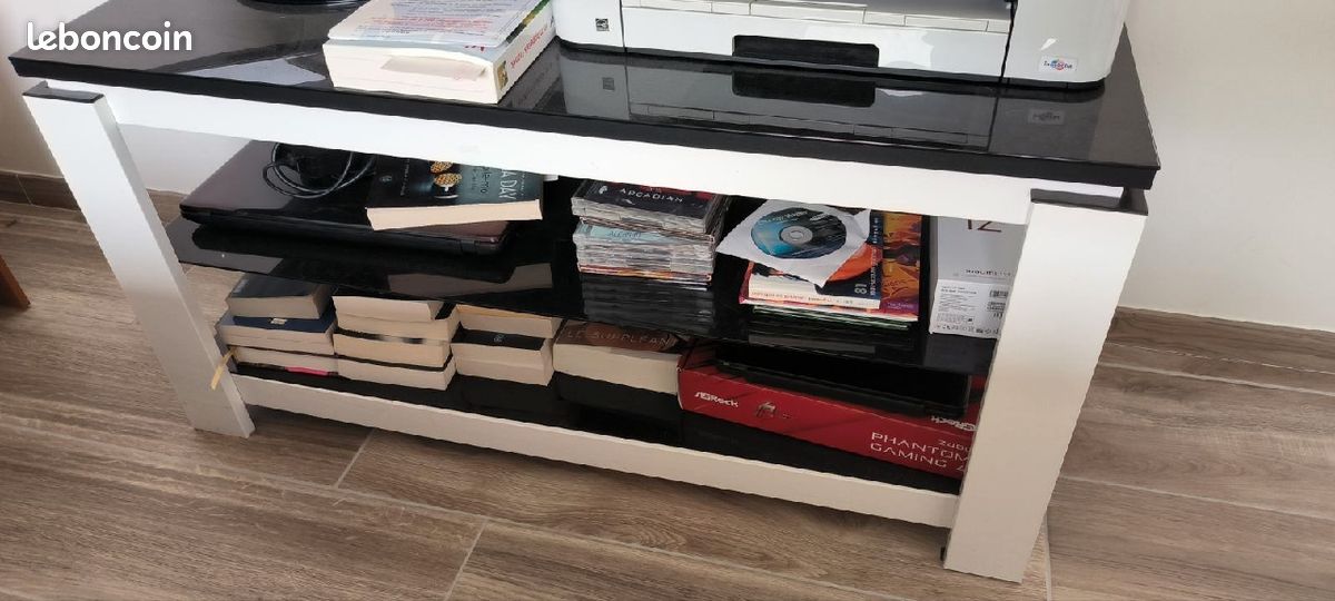 Vend meuble télé (image 1)