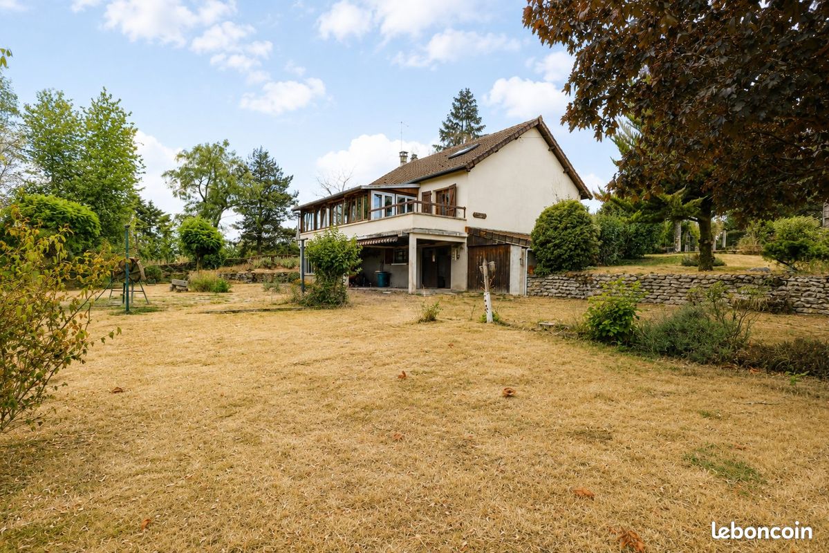 Maison 7 pièces 150 m² · à Censerey · 150 m² · 158 000 €