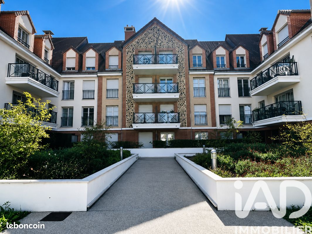 Appartement 2 pièces 44 m² · à Domont · 44 m² · 218 000 €