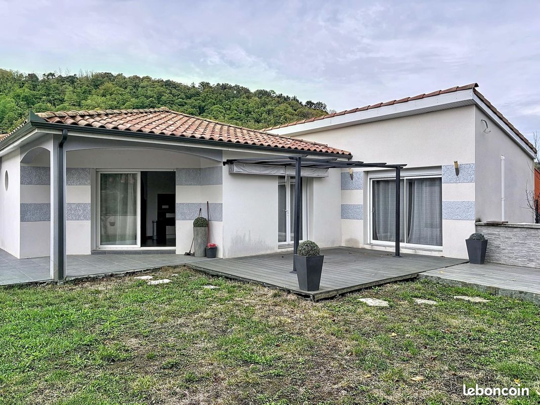 Maison 5 pièces 131 m² · à Ferrières-sur-Ariège · 131 m² · 279 000 €