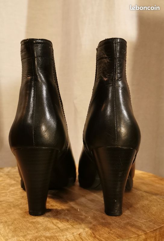 Bottines Noires Esprit Pointure 38 - Occasion Très Bon état - Style Bottines En Simili Cuir