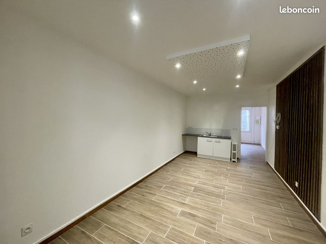 Immeuble 153 m² · à Firminy · 153 m² · 169 000 €