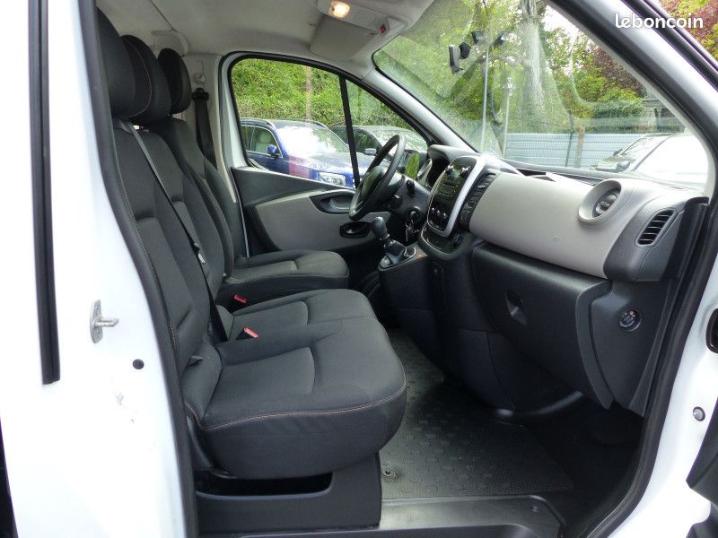 Renault TRAFIC III COMBI L1 1.6 DCI 125CH ENERGY LIFE 9 PLACES (image 13)