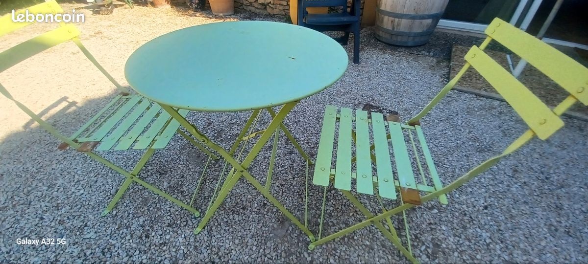 Table et 2chaises jardin fer (image 1)