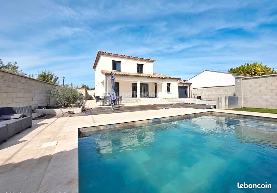Maison 5 pièces 142 m² · à Saint-Chamas · 142 m² · 599 900 €
