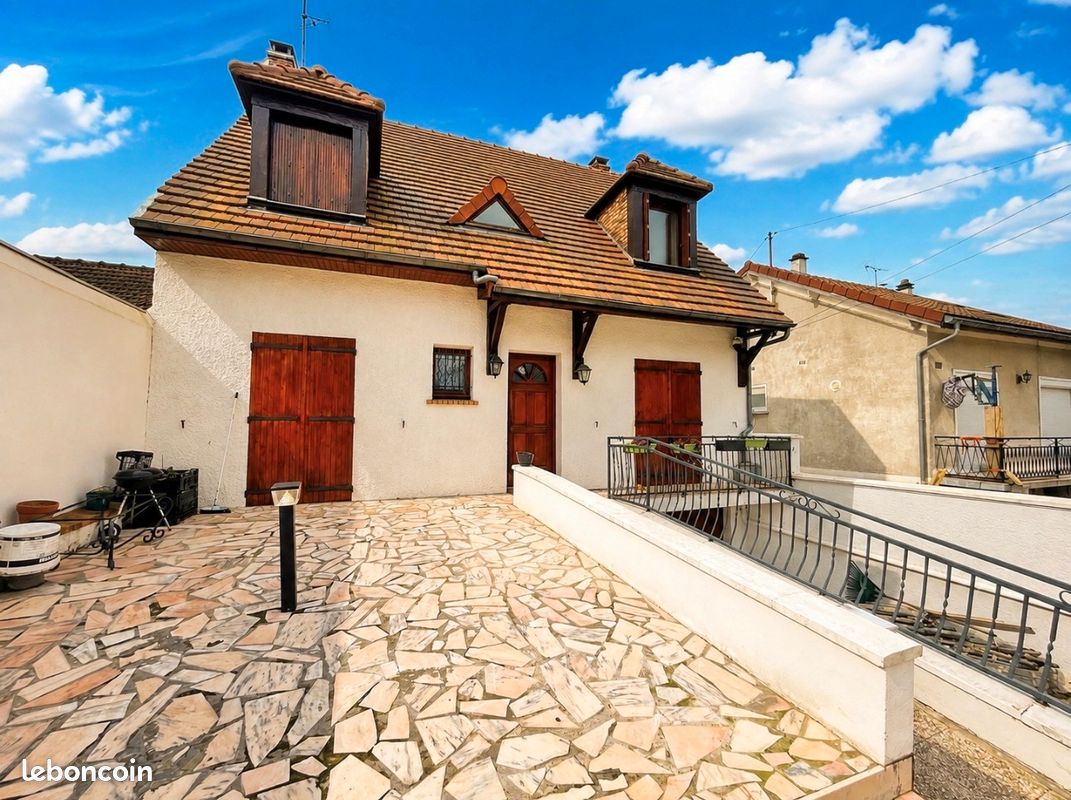 Maison 8 pièces 172 m² · à Champigny-sur-Marne · 172 m² · 464 000 €