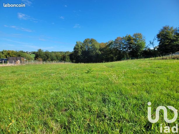 Terrain 2606 m² Saint-Germain-les-Vergnes