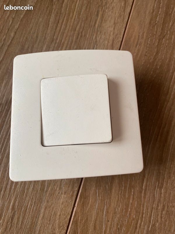 Interrupteur legrand (image 1)