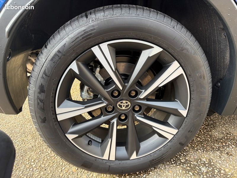 Toyota C-HR 2.0 PHEV 225 Graphic MY26 (image 20)