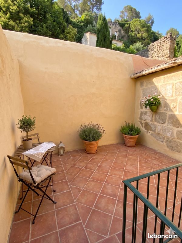 Appartement 2 pièces 55 m² · à Sommières · 55 m² · 750 €