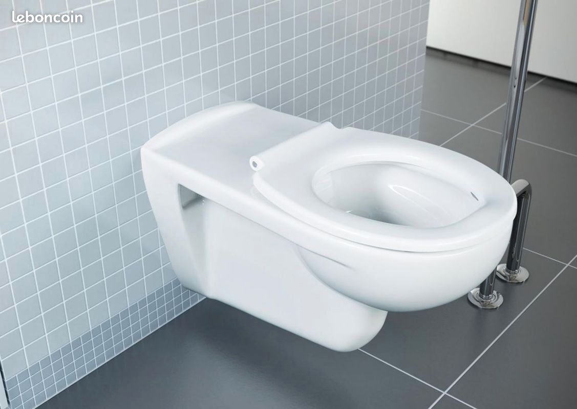 Cuvette WC suspendue allongée Alterna Mobilita 70 cm en Céramique (image 1)