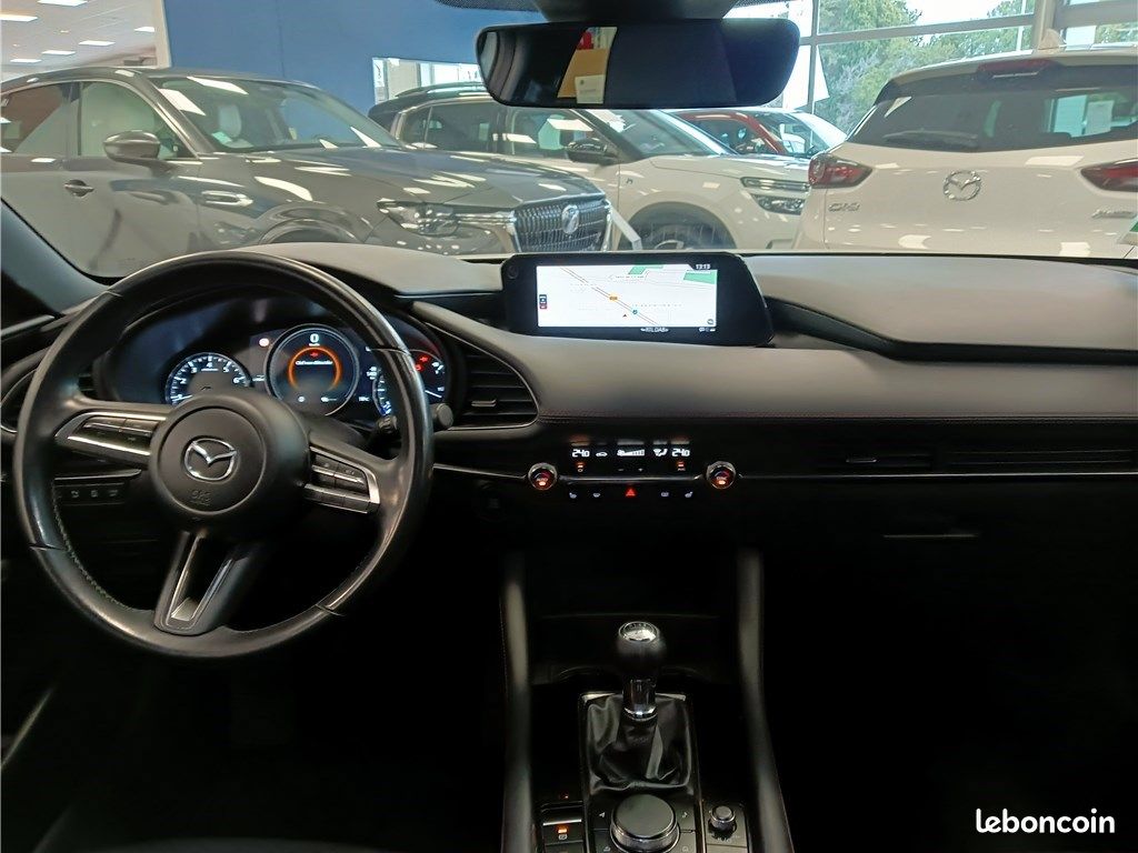 Mazda 3 IV 5 PORTES 2022 2.0L E-SKYACTIV-X M HYBRID 186 CH BVM6 Homura (image 8)