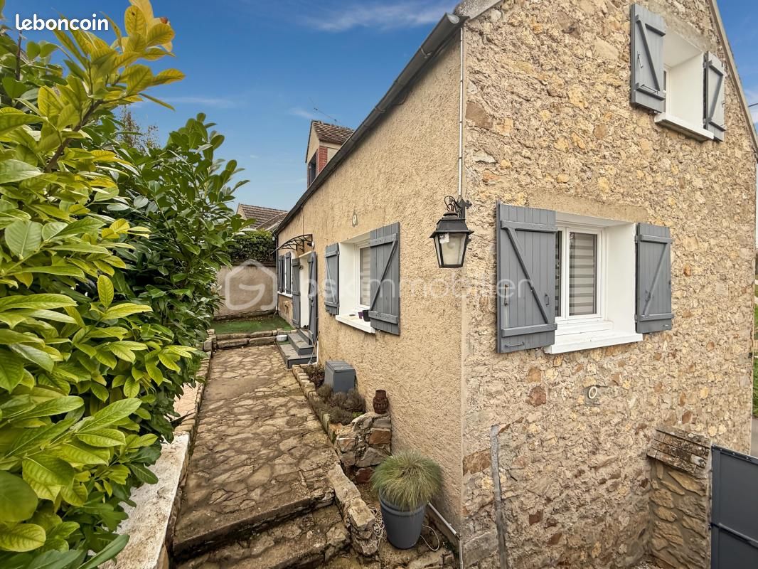 Maison 4 pièces 110 m² · à Champigny · 110 m² · 215 000 €