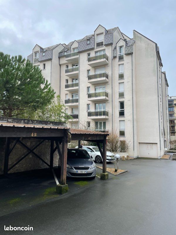 Parking 46 m² · à Orléans · 46 m² · 680 €/mois