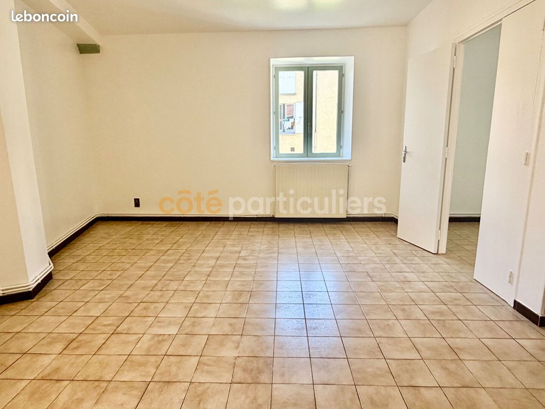 Appartement 3 pièces 67 m² · à Riom · 67 m² · 600 €