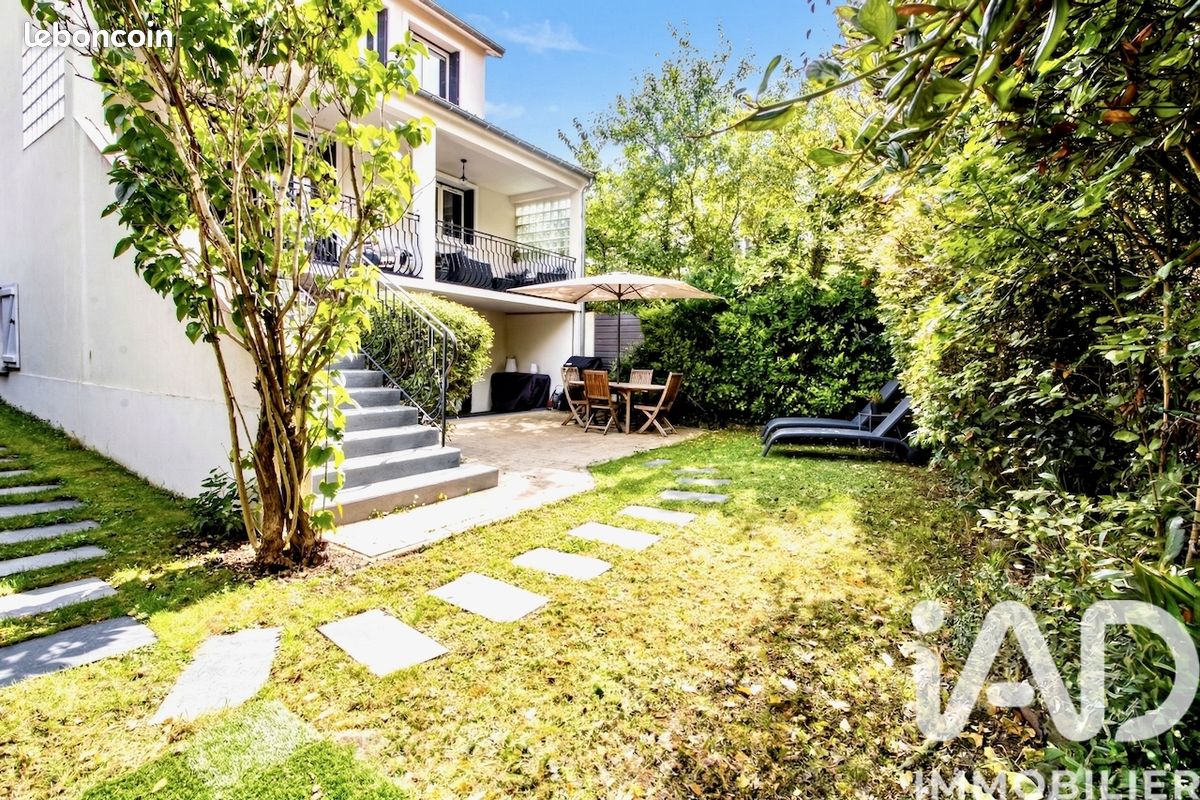 Maison 7 pièces 183 m² · à Rueil-Malmaison · 183 m² · 1 085 000 €